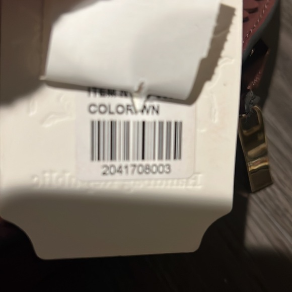 Gorgeous handbag… comes with shoulder strap! New. - Picture 4 of 4